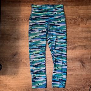 Lululemon leggings size 6